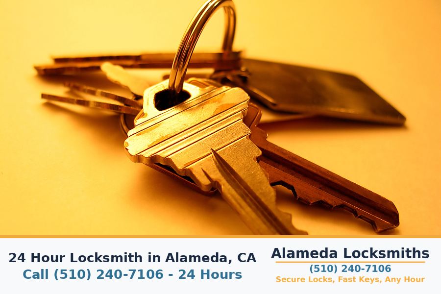 Alameda Locksmiths technician working on a door lock